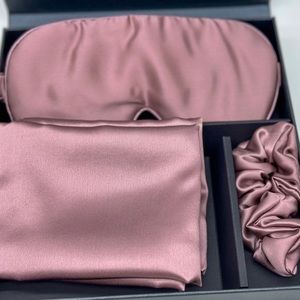 100% 6A Grade Mulberry Silk, 22momme Sleep Set